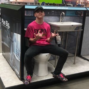 Meet your Posher, Tyler